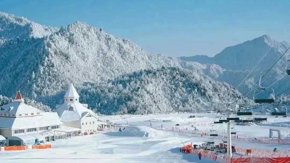 西岭雪山风景区.jpg